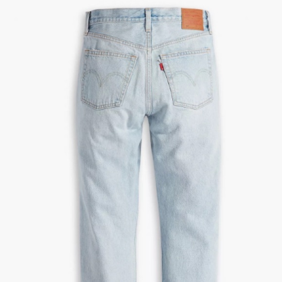 Classic NWT Levi’s 501s in “bling blau.” Light wash highrise, rhinestones, studs - Picture 2 of 5